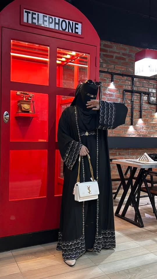 Abaya E Ramisha