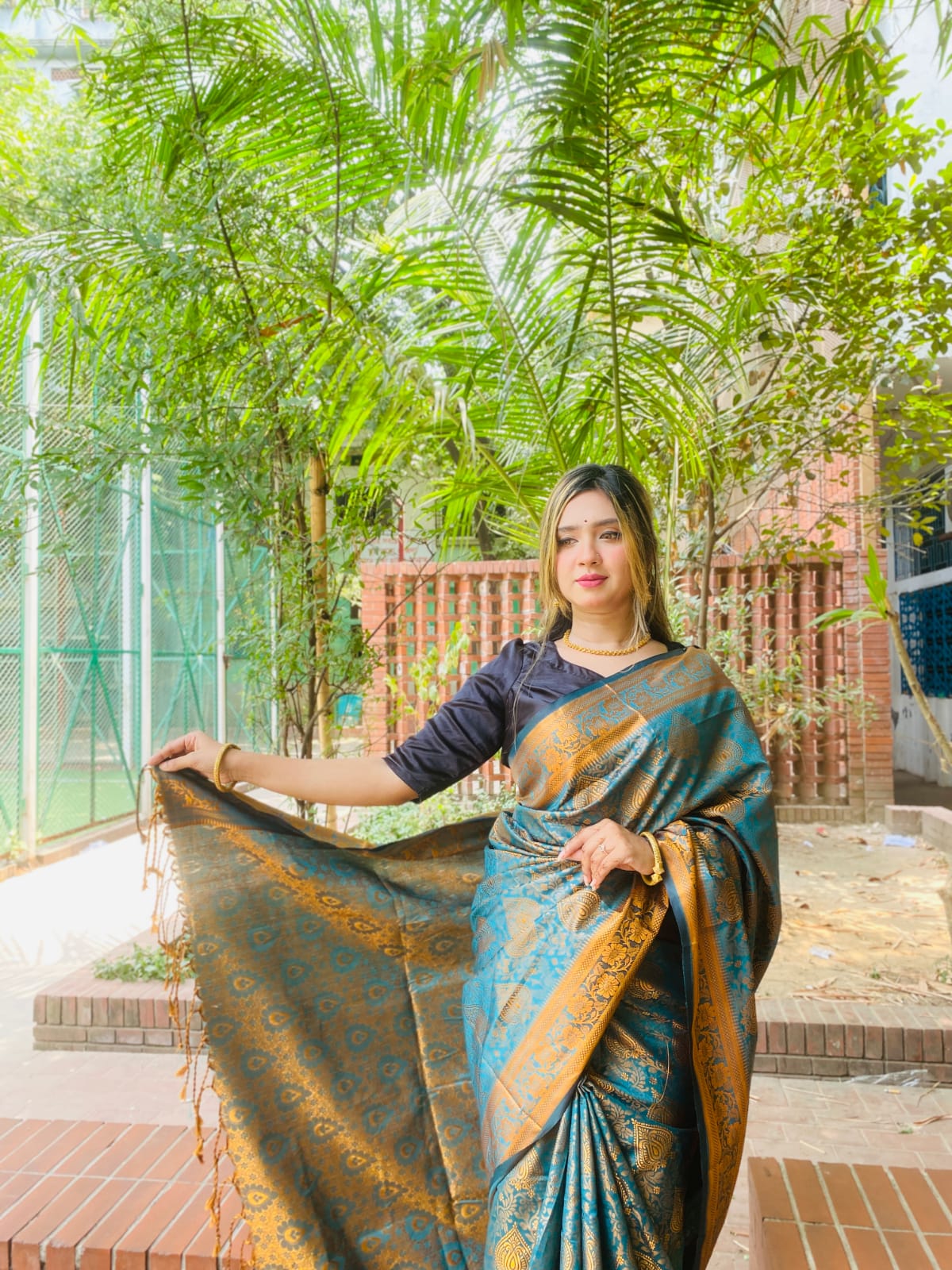 সিল্ক কাতান শাড়ি
